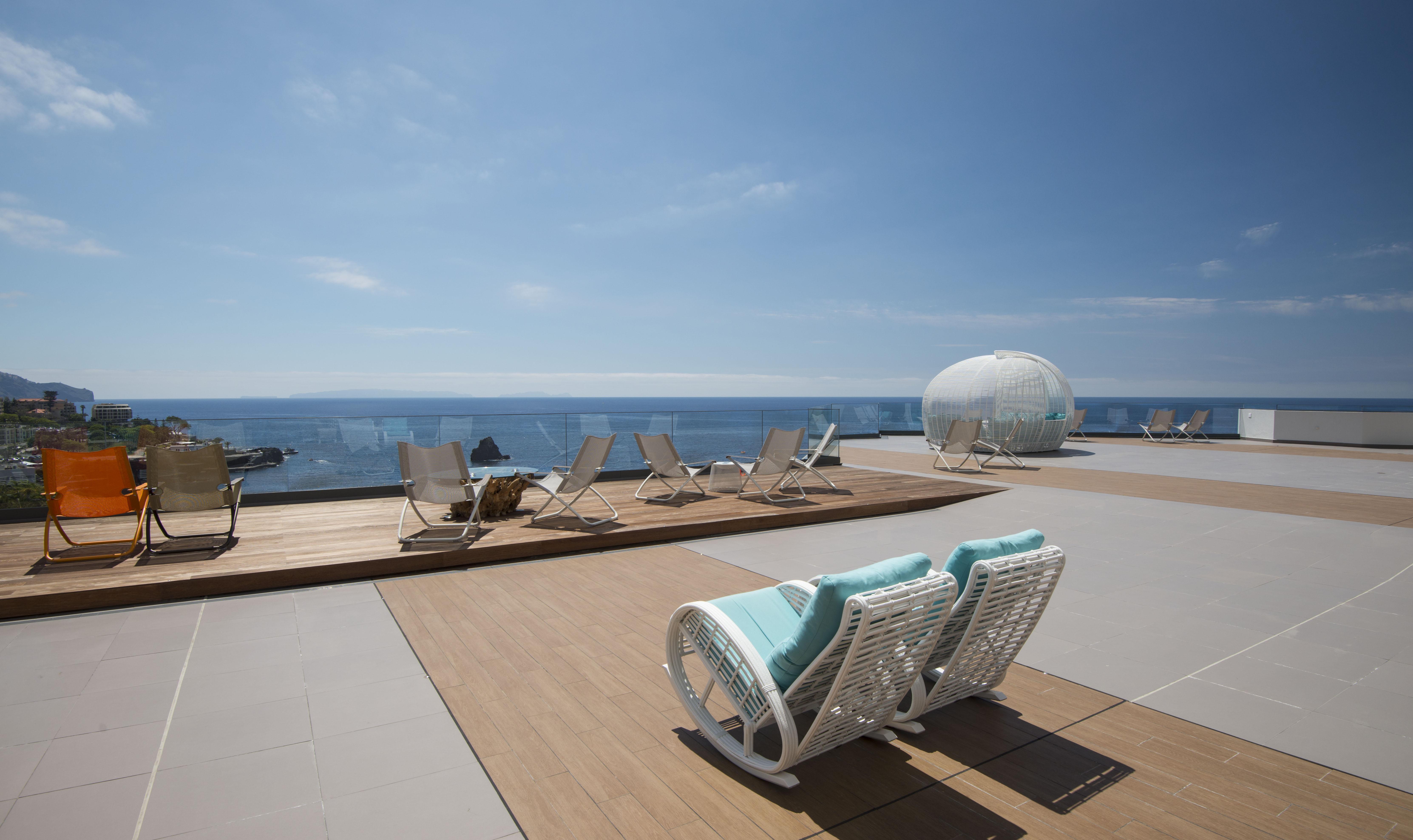Hotel Baia Azul ฟุงชาล ภายนอก รูปภาพ