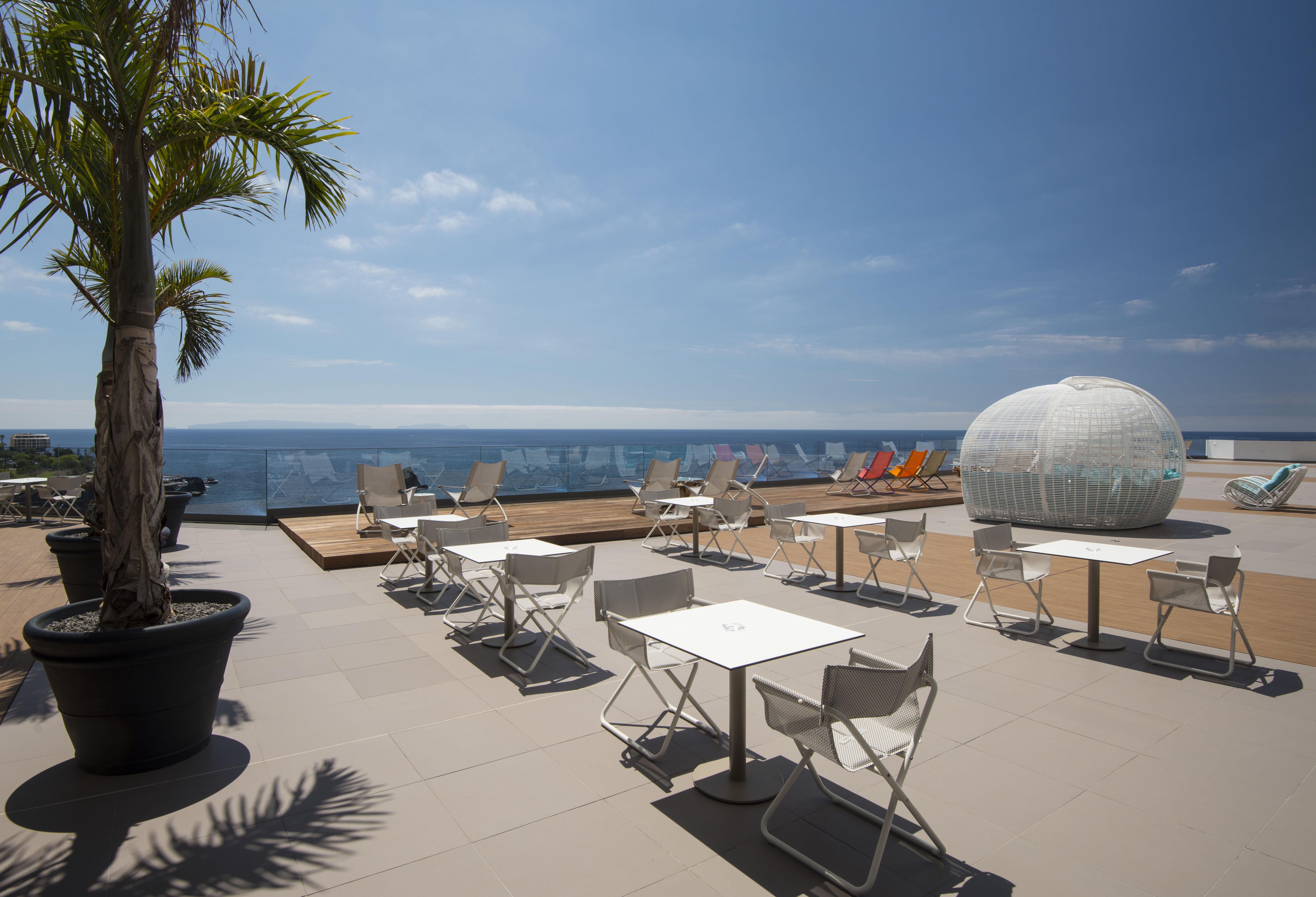 Hotel Baia Azul ฟุงชาล ภายนอก รูปภาพ