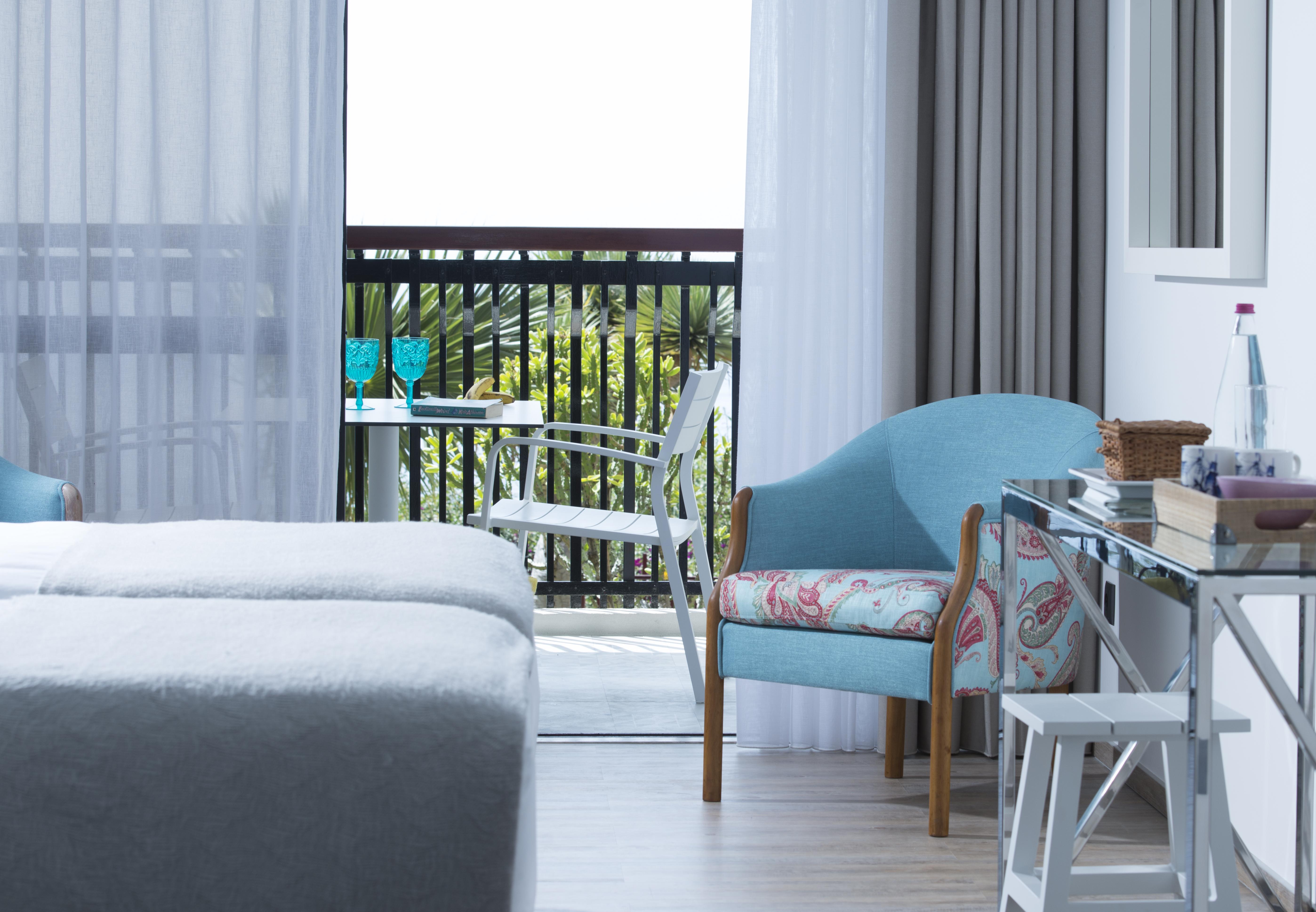 Hotel Baia Azul ฟุงชาล ภายนอก รูปภาพ