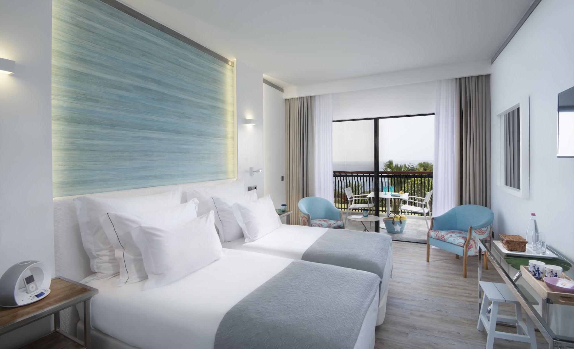 Hotel Baia Azul ฟุงชาล ภายนอก รูปภาพ