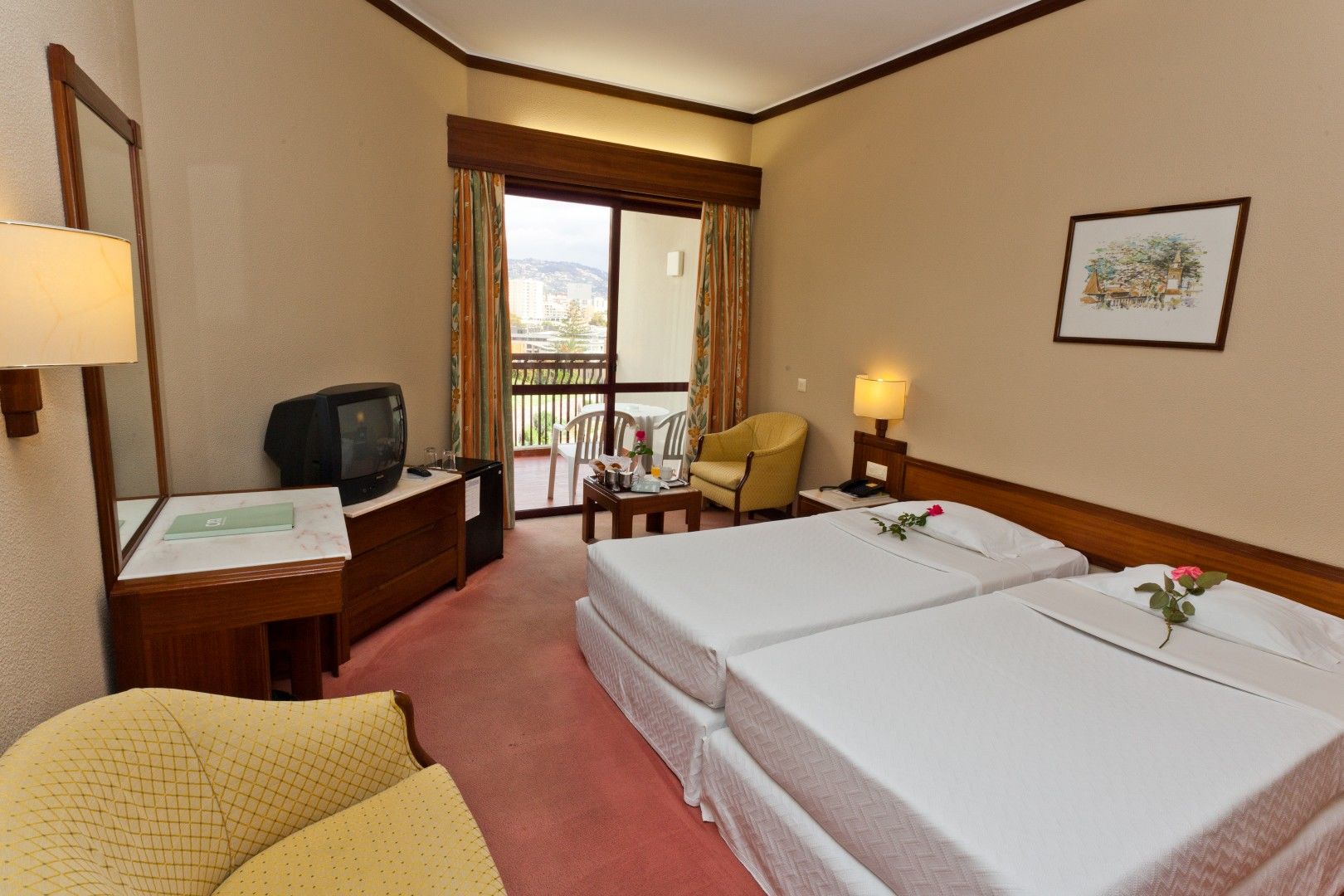 Hotel Baia Azul ฟุงชาล ภายนอก รูปภาพ