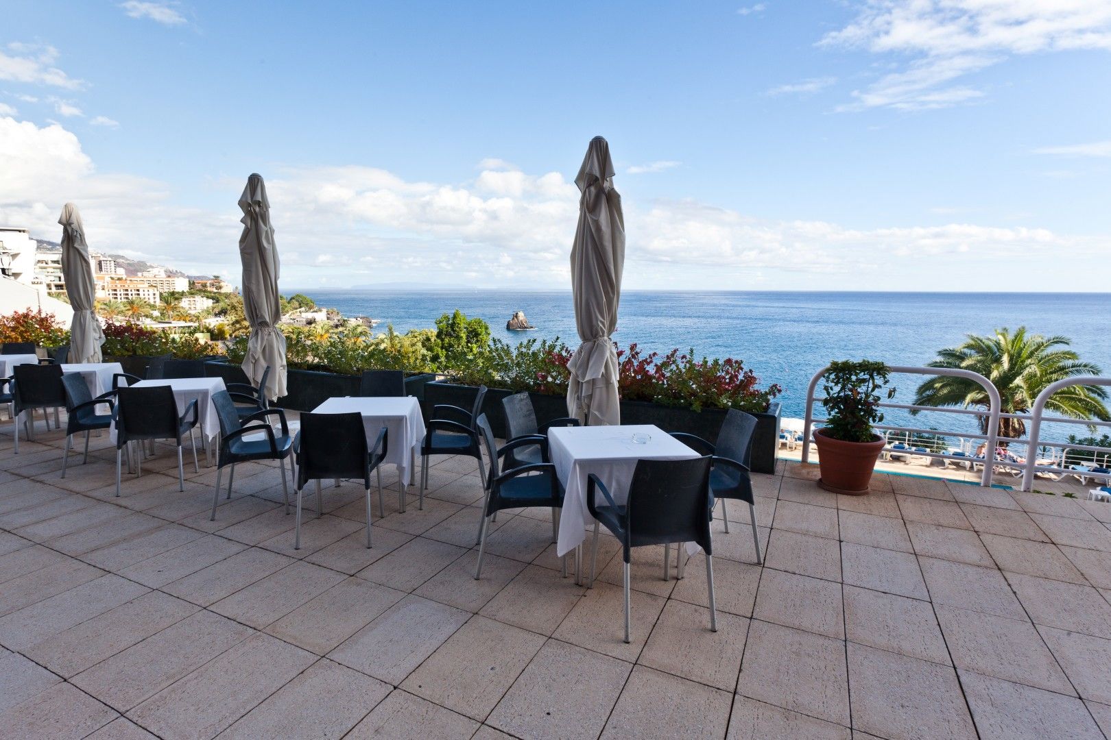 Hotel Baia Azul ฟุงชาล ภายนอก รูปภาพ