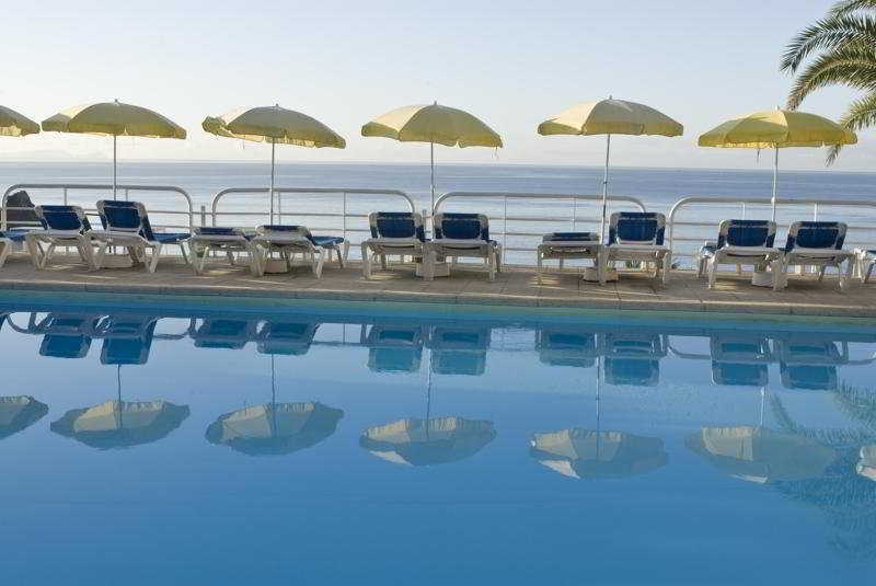Hotel Baia Azul ฟุงชาล ภายนอก รูปภาพ