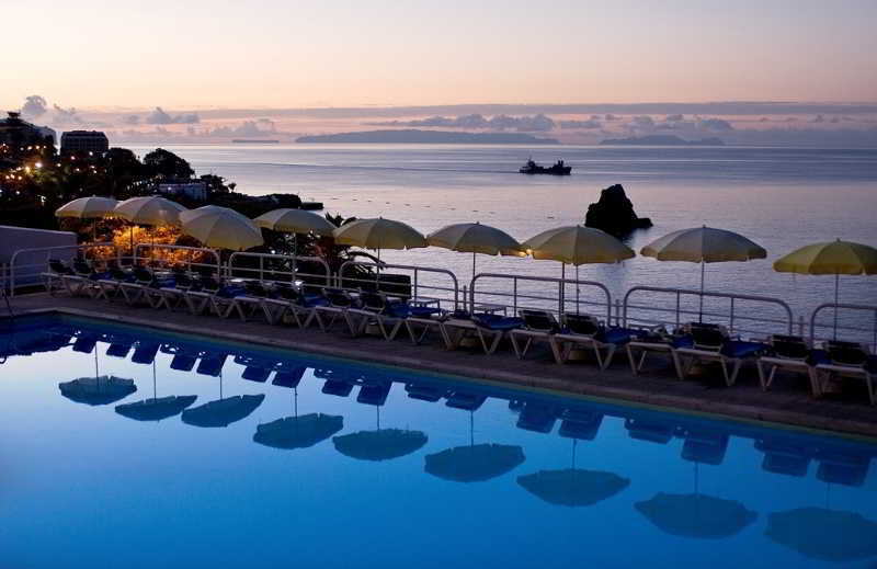 Hotel Baia Azul ฟุงชาล ภายนอก รูปภาพ